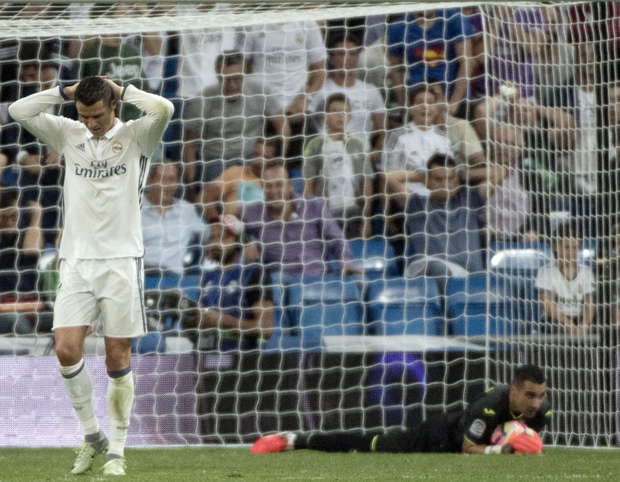 Villarreal Hentikan Streak Kemenangan Los Blancos