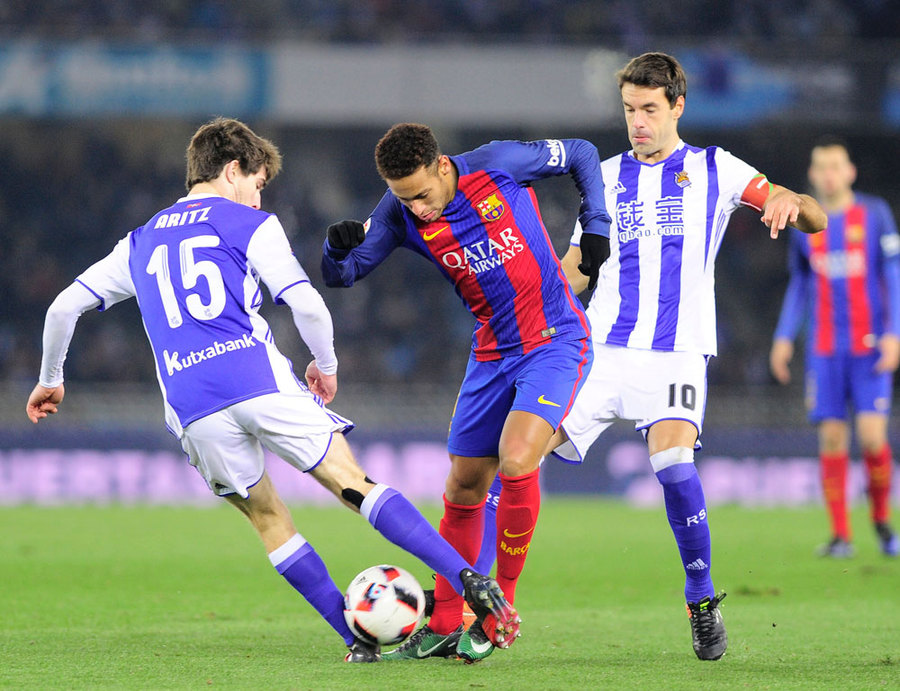 Gol Tunggal Neymar Runtuhkan Kutukan Barca di Anoeta