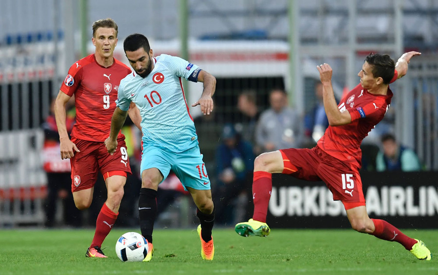 Turki Pulangkan Petr Cech cs
