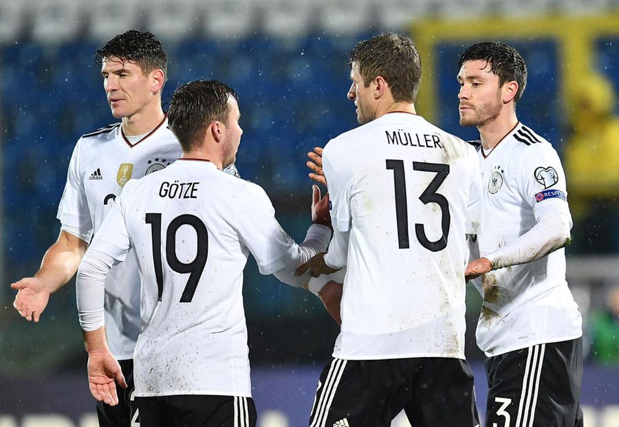Hattrick Gnabry, Jerman Bantai San Marino