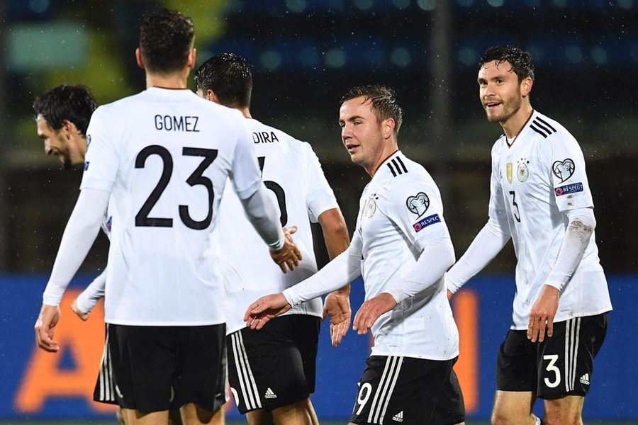 Hattrick Gnabry, Jerman Bantai San Marino