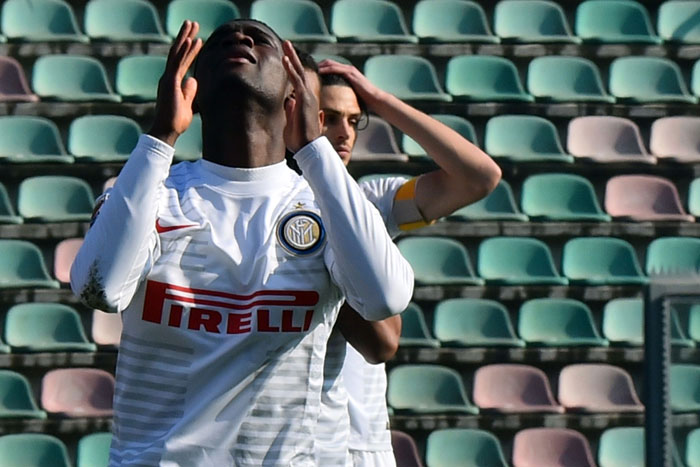 Sassuolo Injak-Injak Nerazzuri