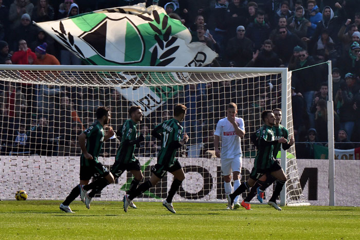 Sassuolo Injak-Injak Nerazzuri