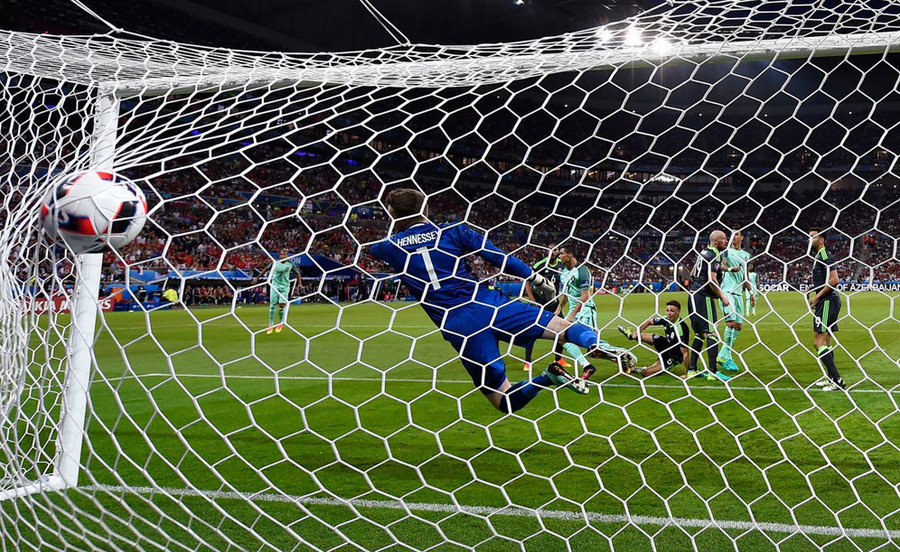 Ronaldo Pimpin Portugal ke Final