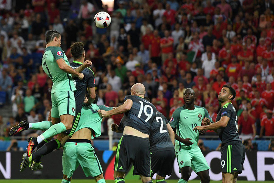 Ronaldo Pimpin Portugal ke Final