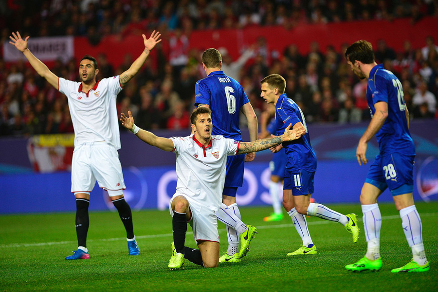 The Foxes Kalah Tipis di Markas Sevilla