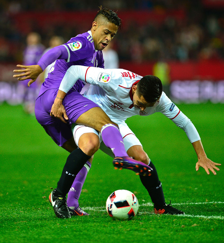 Gol Benzema Bawa Madrid Lewati Rekor Barcelona