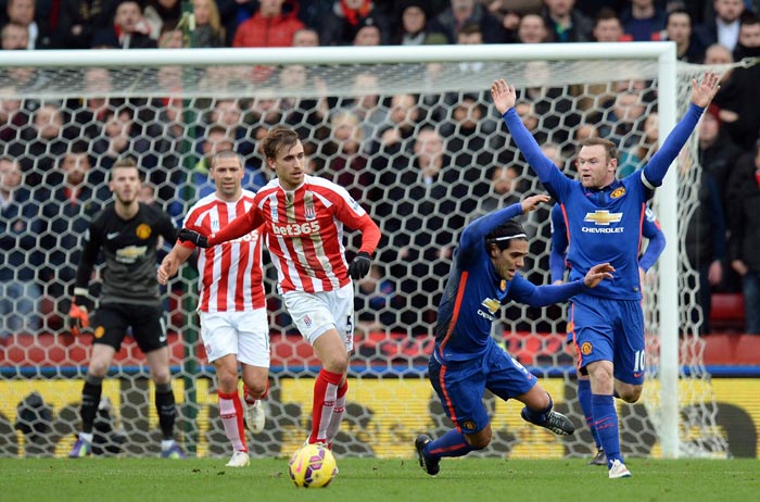 Falcao Beri United Satu Poin