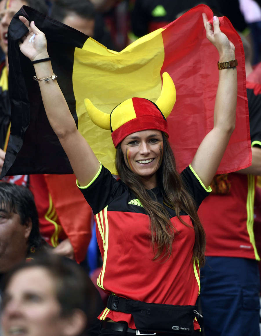 Kompilasi Suporter Cantik dan Seksi di Gelaran Euro 2016