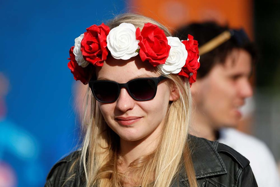 Kompilasi Suporter Cantik dan Seksi di Gelaran Euro 2016