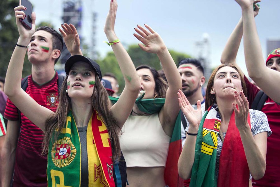Kompilasi Suporter Cantik dan Seksi di Gelaran Euro 2016