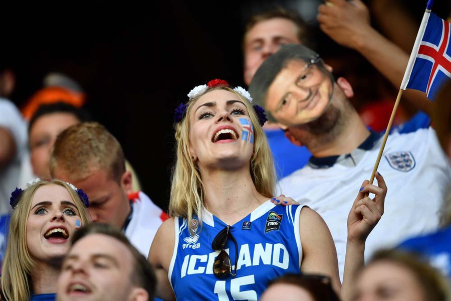 Kompilasi Suporter Cantik dan Seksi di Gelaran Euro 2016