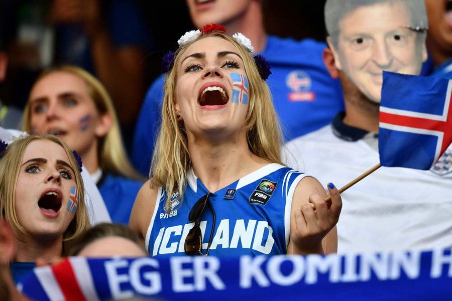 Kompilasi Suporter Cantik dan Seksi di Gelaran Euro 2016