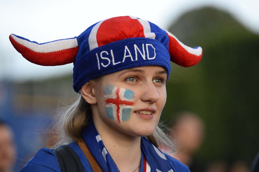 Kompilasi Suporter Cantik dan Seksi di Gelaran Euro 2016