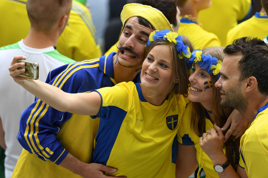 Kompilasi Suporter Cantik dan Seksi di Gelaran Euro 2016
