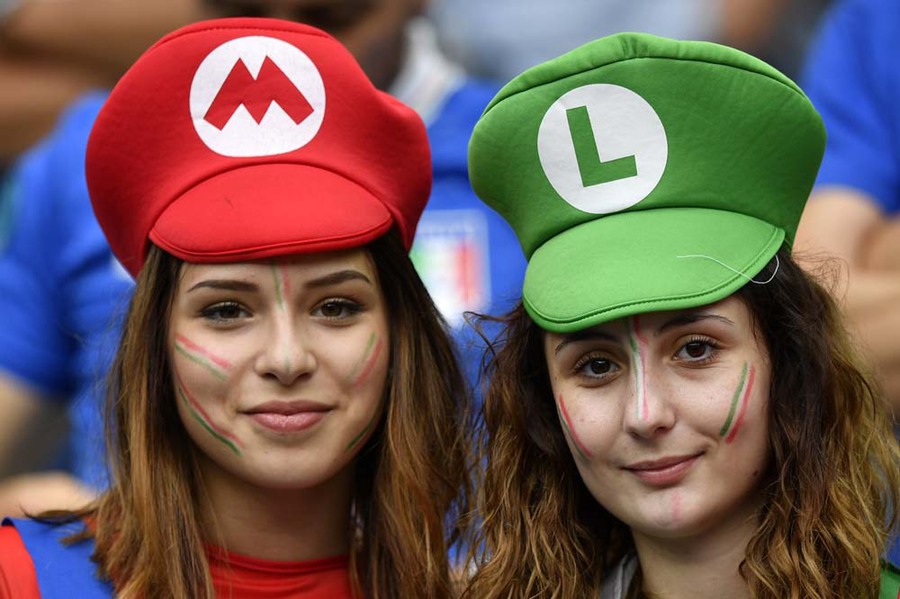Kompilasi Suporter Cantik dan Seksi di Gelaran Euro 2016