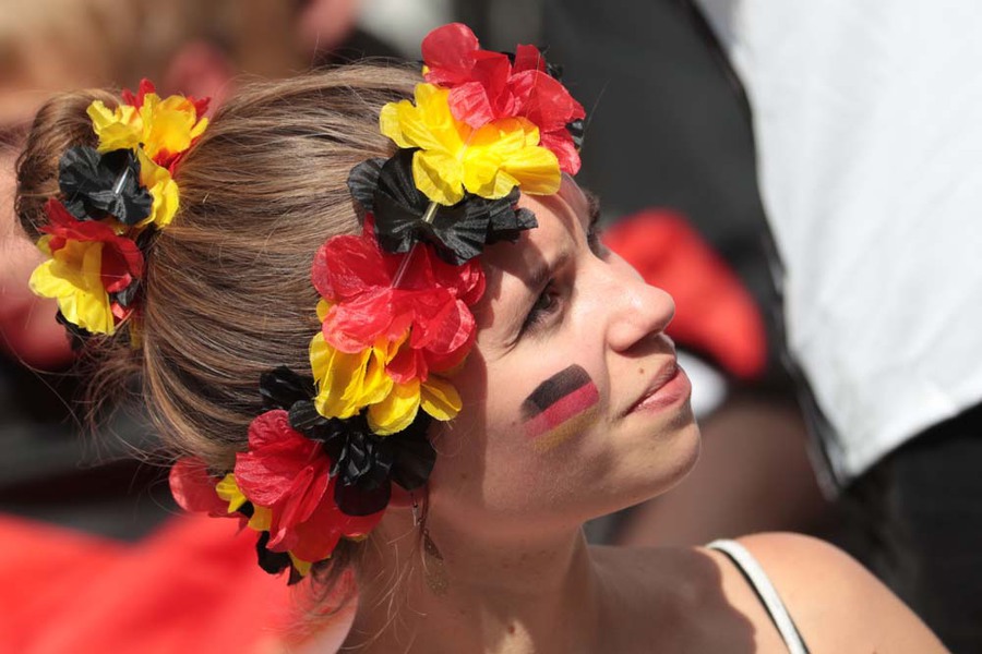 Kompilasi Suporter Cantik dan Seksi di Gelaran Euro 2016