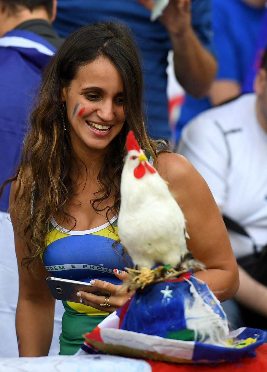 Kompilasi Suporter Cantik dan Seksi di Gelaran Euro 2016
