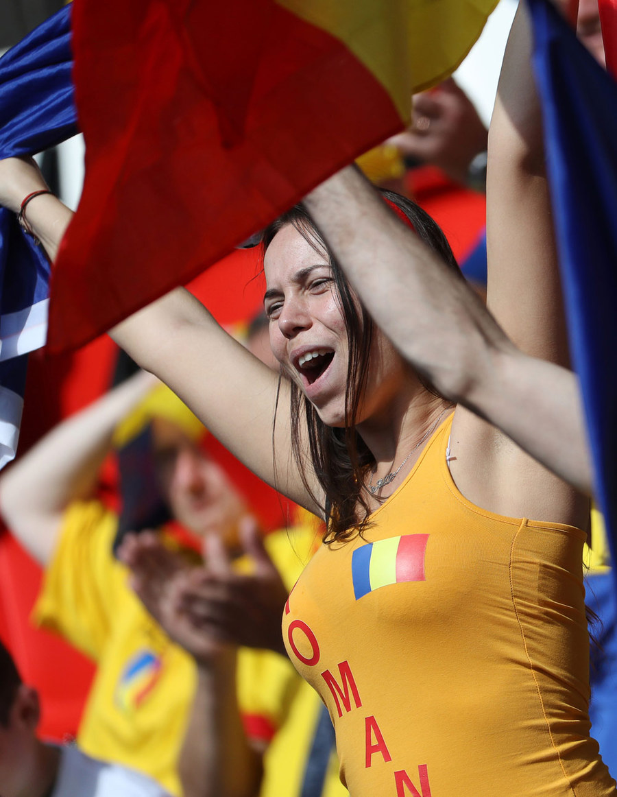 Kompilasi Suporter Cantik dan Seksi di Gelaran Euro 2016