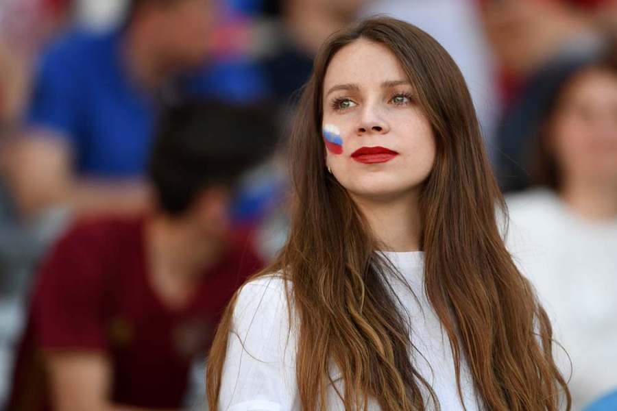 Kompilasi Suporter Cantik dan Seksi di Gelaran Euro 2016