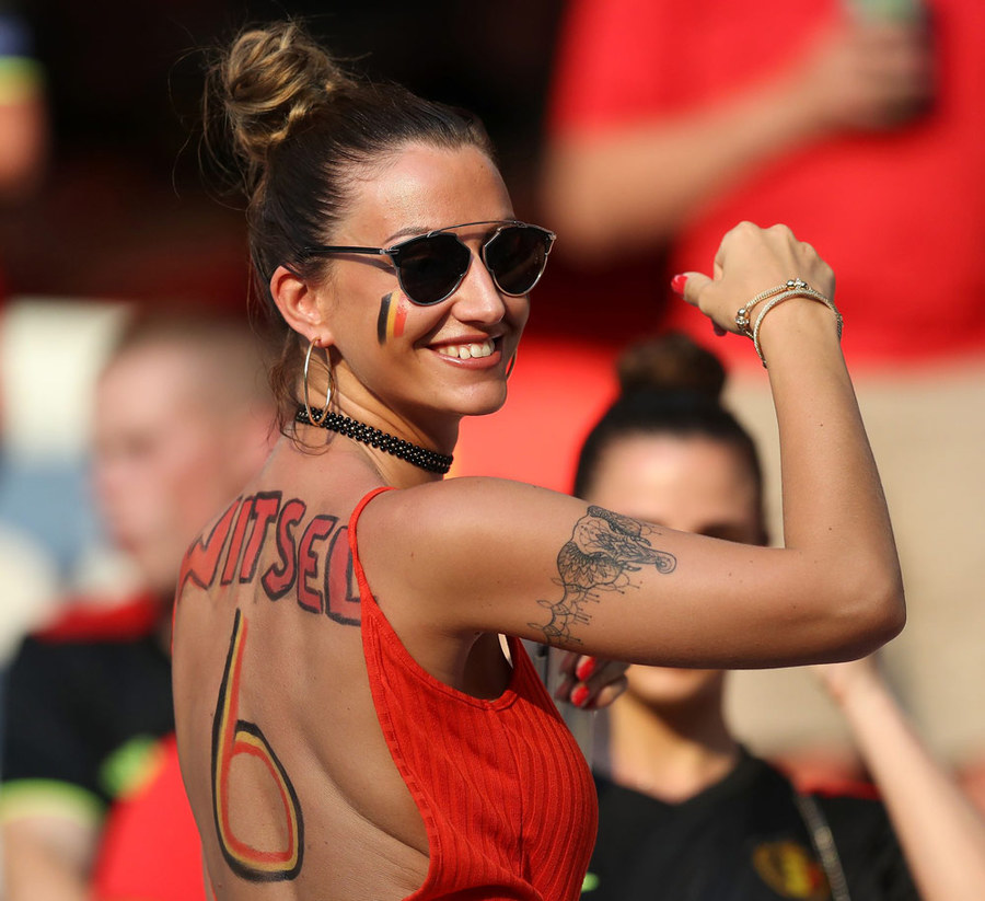 Kompilasi Suporter Cantik dan Seksi di Gelaran Euro 2016