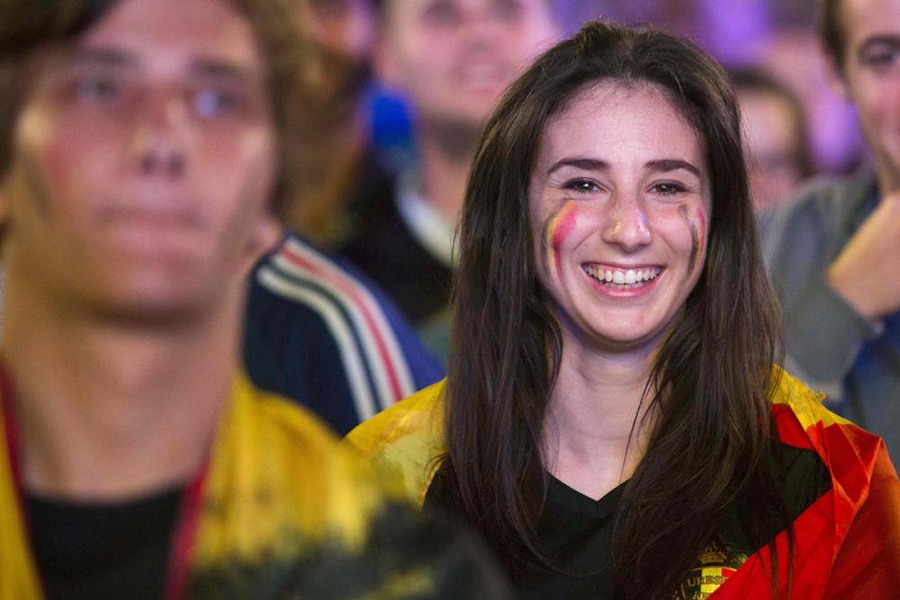 Kompilasi Suporter Cantik dan Seksi di Gelaran Euro 2016