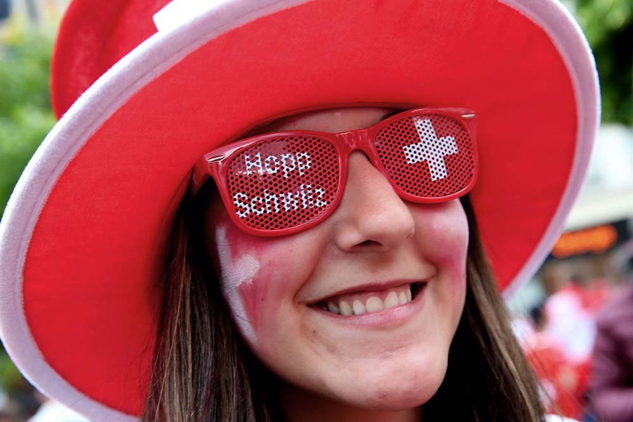 Kompilasi Suporter Cantik dan Seksi di Gelaran Euro 2016