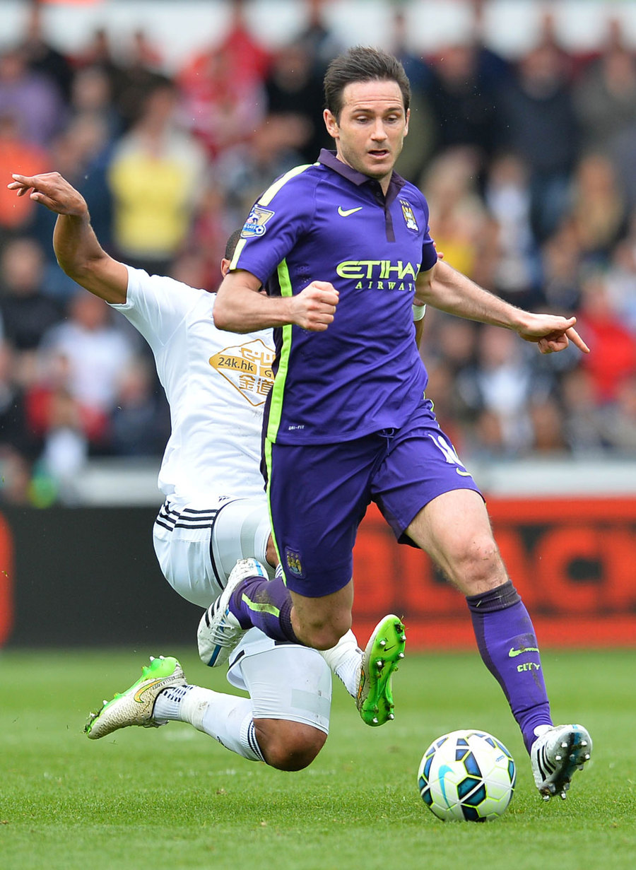 Man City Pesta Gol di Markas Swansea