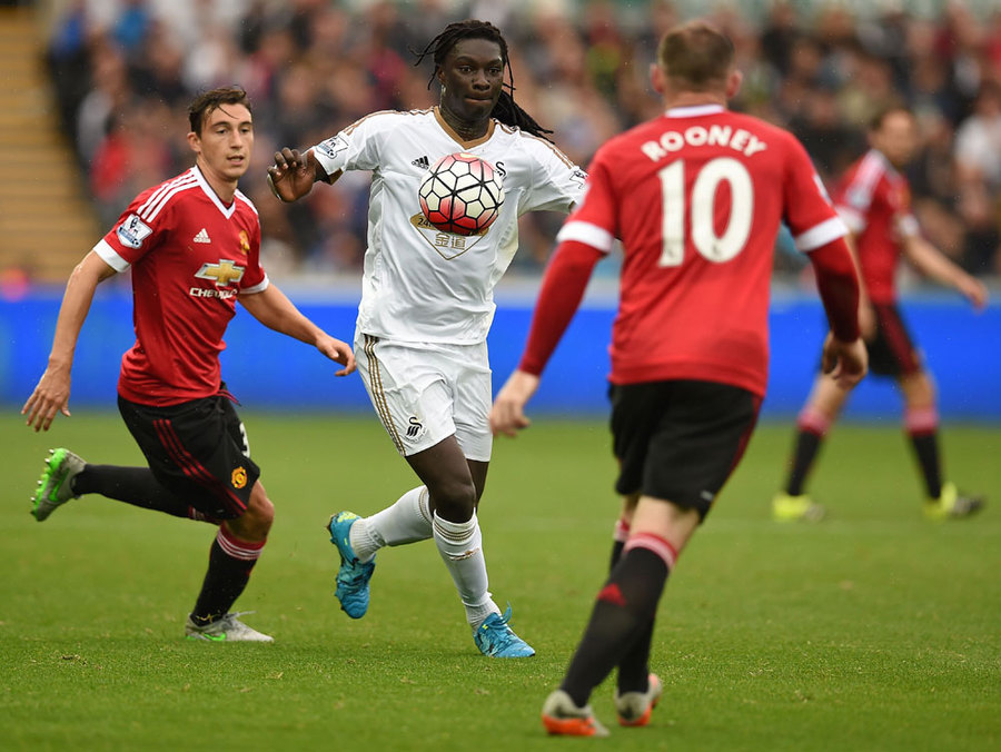 Swansea Sukses Kandaskan Man United