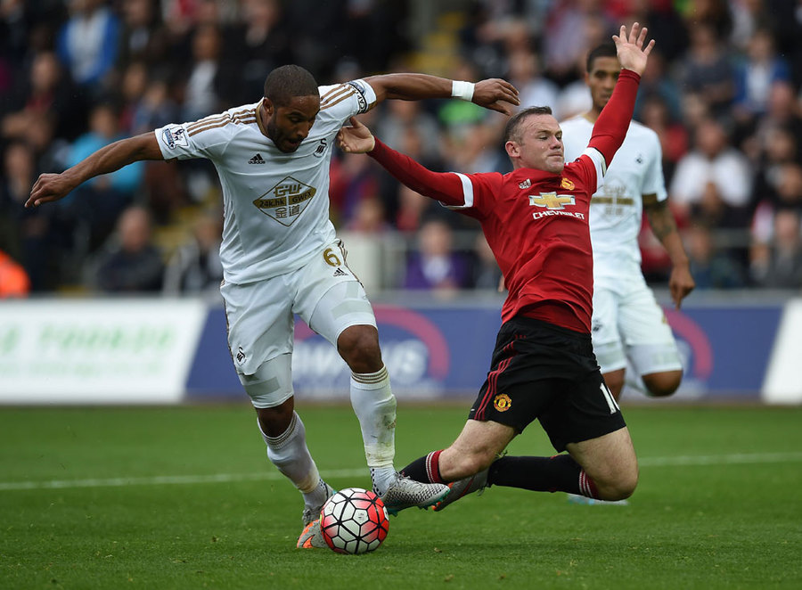 Swansea Sukses Kandaskan Man United