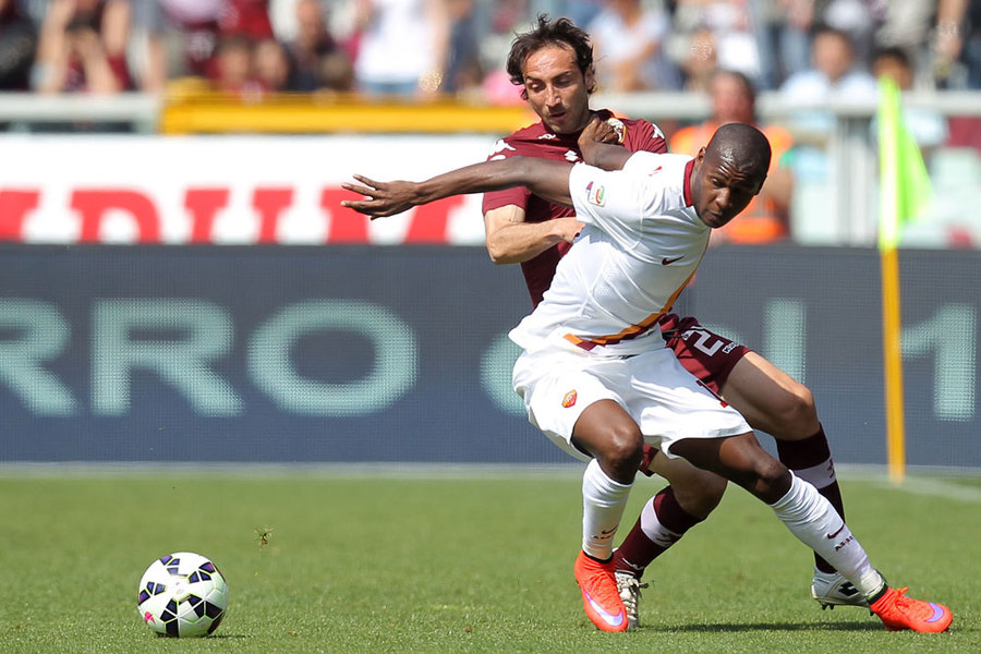 Ditahan Torino, Roma Melorot