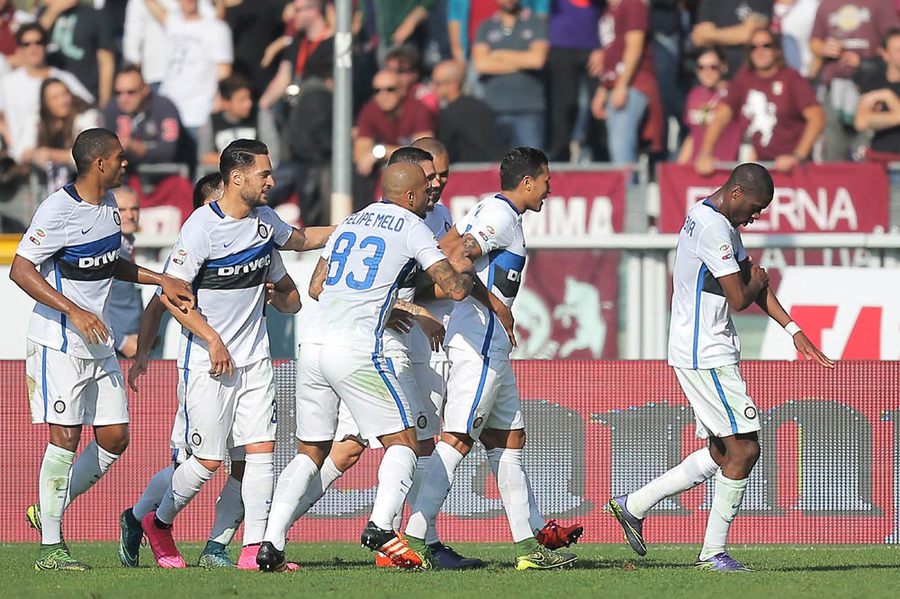 Kondogbia Bawa Inter Lewati Torino