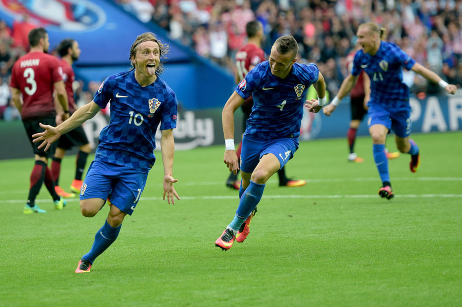 Roket Spektakuler Luka Modric Segel 3 Poin Pertama Kroasia
