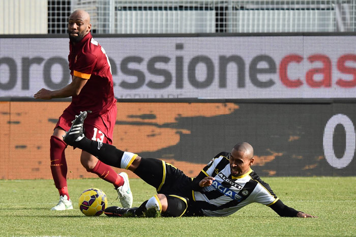 Gol Kontroversi Astori Menangkan Roma di Friuli