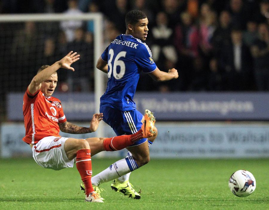 Chelsea Mudah Lewati Walsall