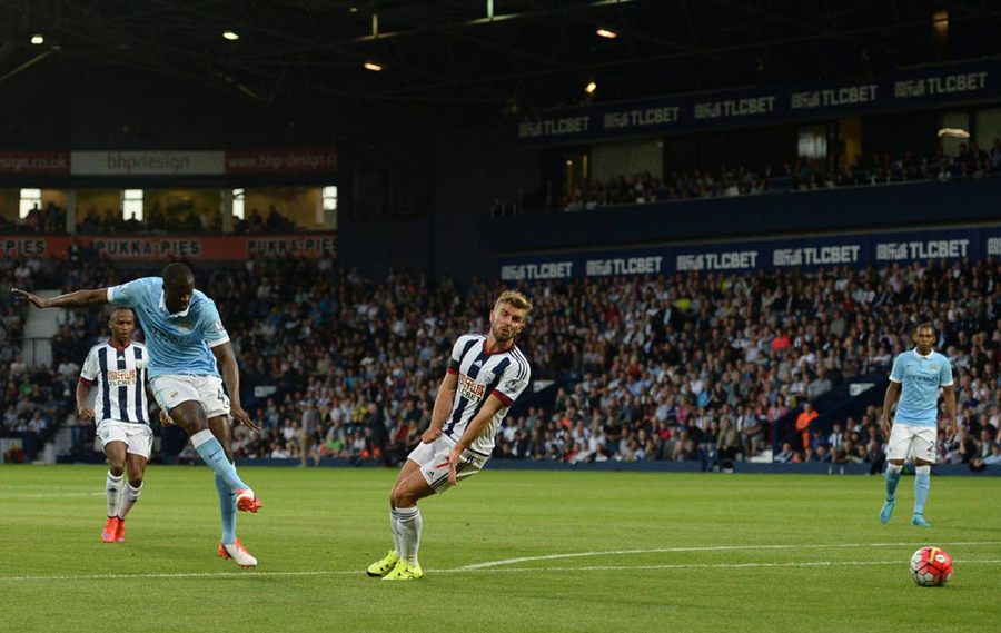 Toure Gemilang, Man City Lindas West Brom