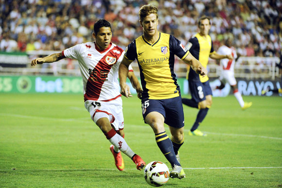 Cristian Ansaldi vs Javier Carmona