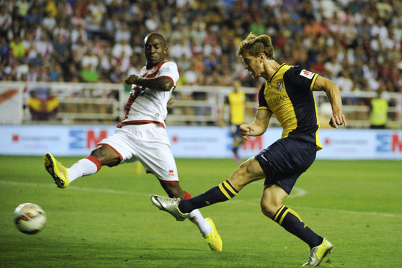 Cristian Ansaldi vs Gael Kakuta
