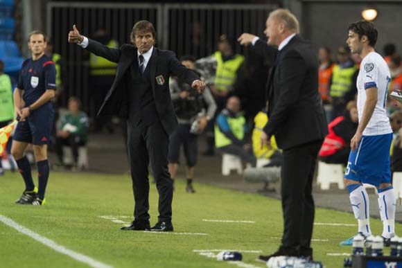 Conte dan Per-Mathias Hoegmo