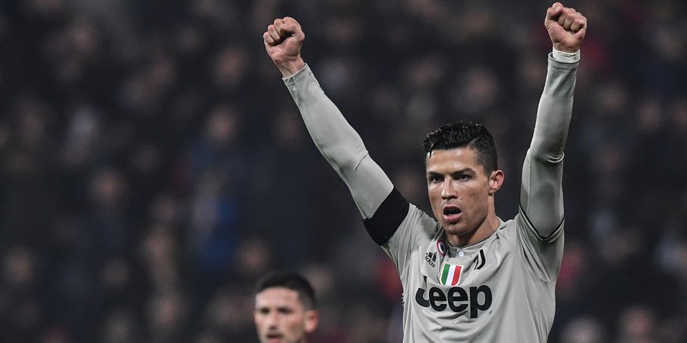 Menang Setiap Trofi dengan 2 Klub Berbeda