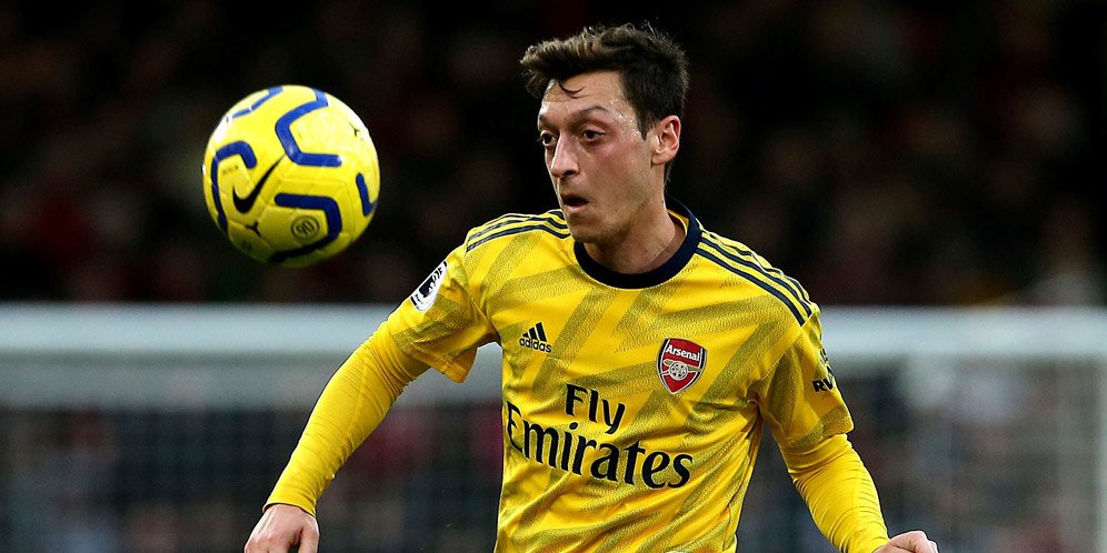 Solusi Pengganti Mesut Ozil