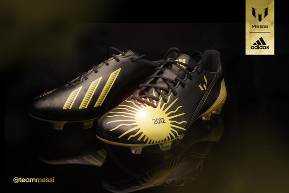 Sepatu Spesial Adidas Messi Ballon d'Or F50 - Bola.net