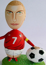 Telur David Beckham (c) Sun