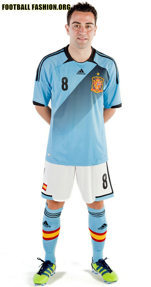 Kostum Tandang Spanyol 2012 Dari Adidas - Bola.net