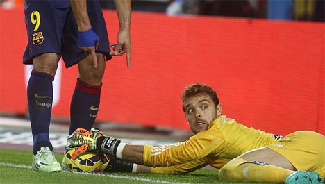 Sergio Alvarez tampil gemilang di Camp Nou (c) Marca