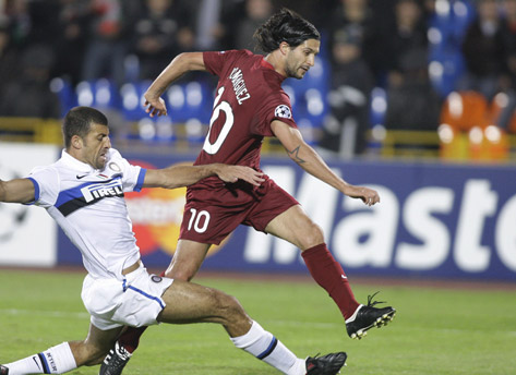 Review: Inter Tersandung di Rusia