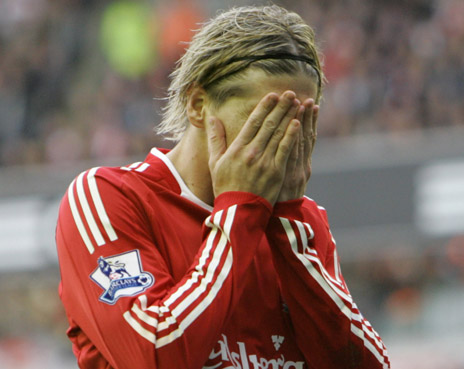 Torres Absen Dua Bulan