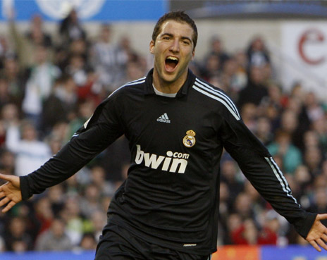 Review: Los Galacticos Kembali Meraja