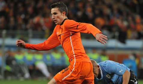 Van Persie: Saya Ingin Bersua Jerman!