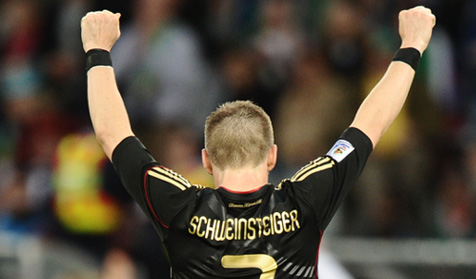 Beckenbauer: Waspadai Schweinsteiger, Spanyol!